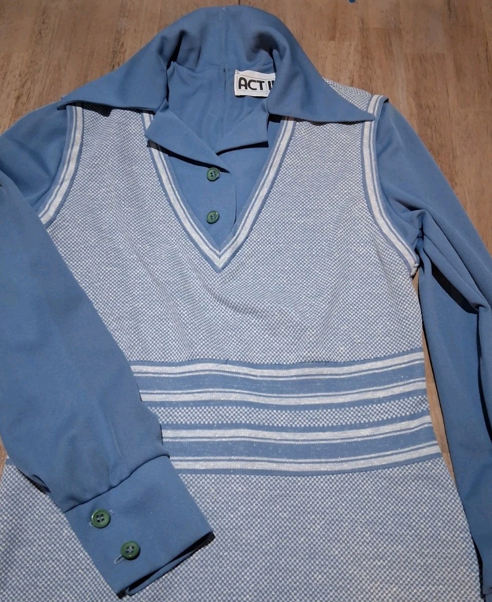 ​VNTG 70s Act III Tunic Top NWT Deadstock Blue Mod Knit Dagger Collar
