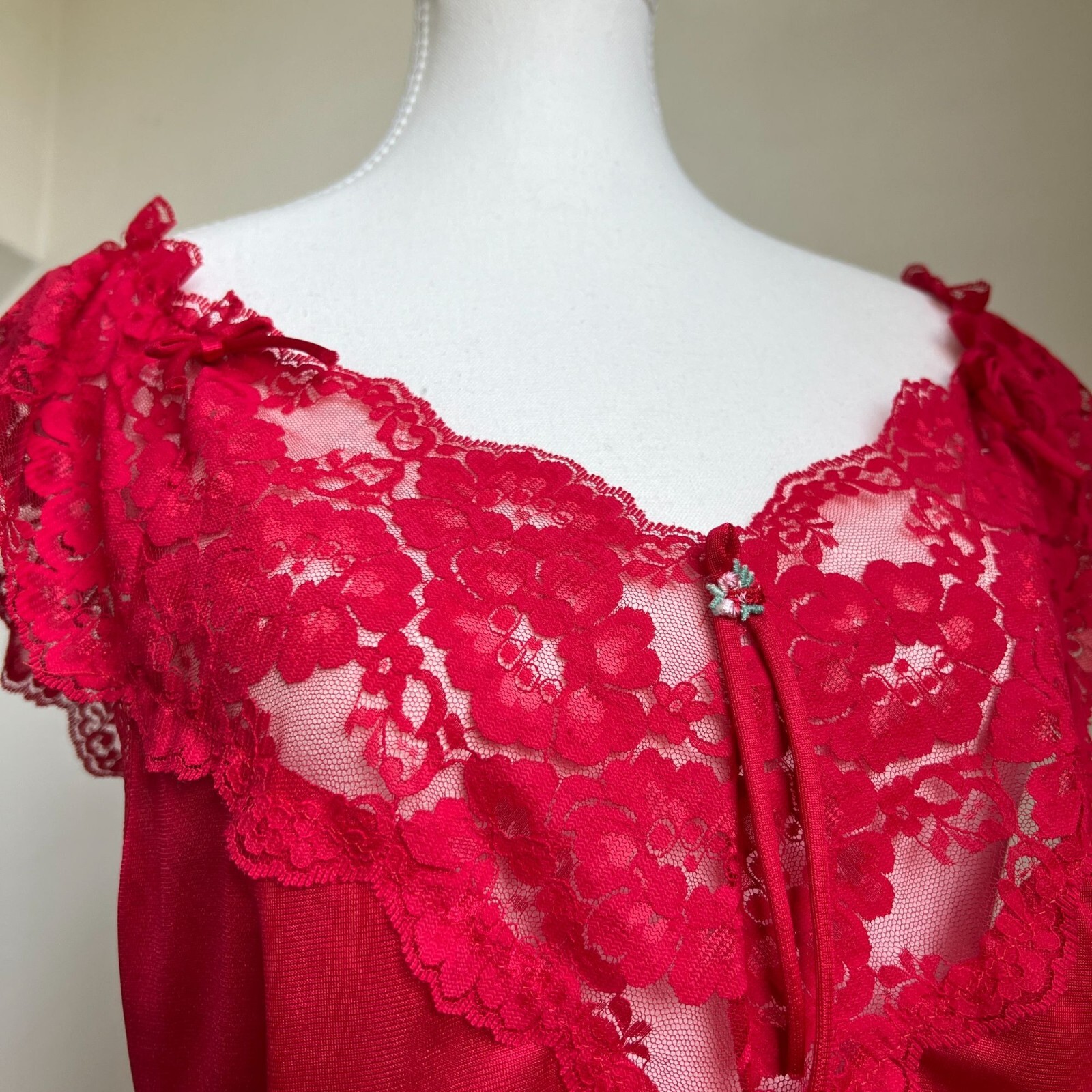 Vintage red satin lace bedroom set shorts top coquette chic 100% nylon medium