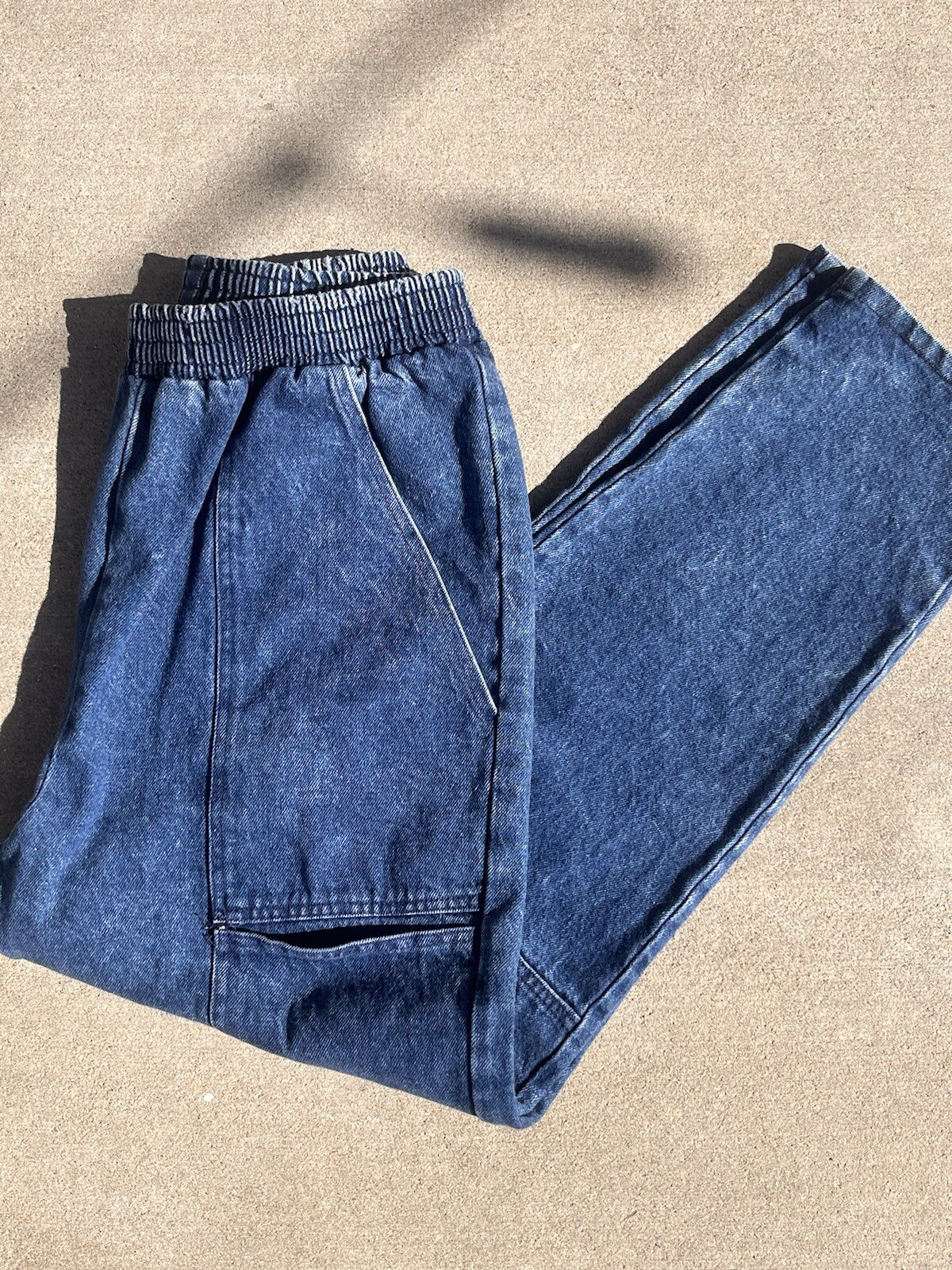 1980’s L High Waisted Elastic Waist Band Mom Jeans
