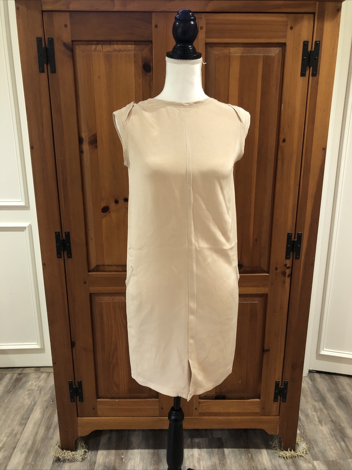 Geoffrey Beene vintage 70s blush nude silk jersey Chicly Detailed Shift Dress S