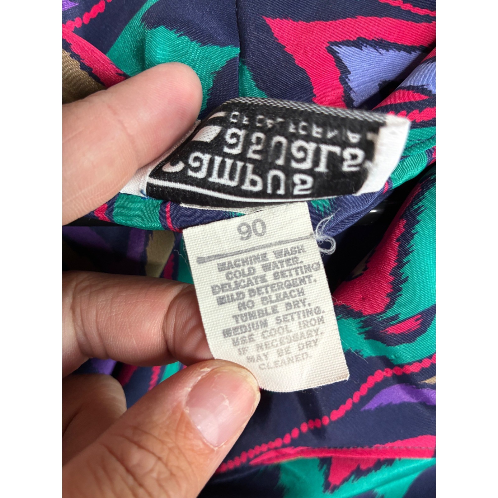 Vintage Campus Casuals California Geometric Ikat Print Button Up Blouse Top 90