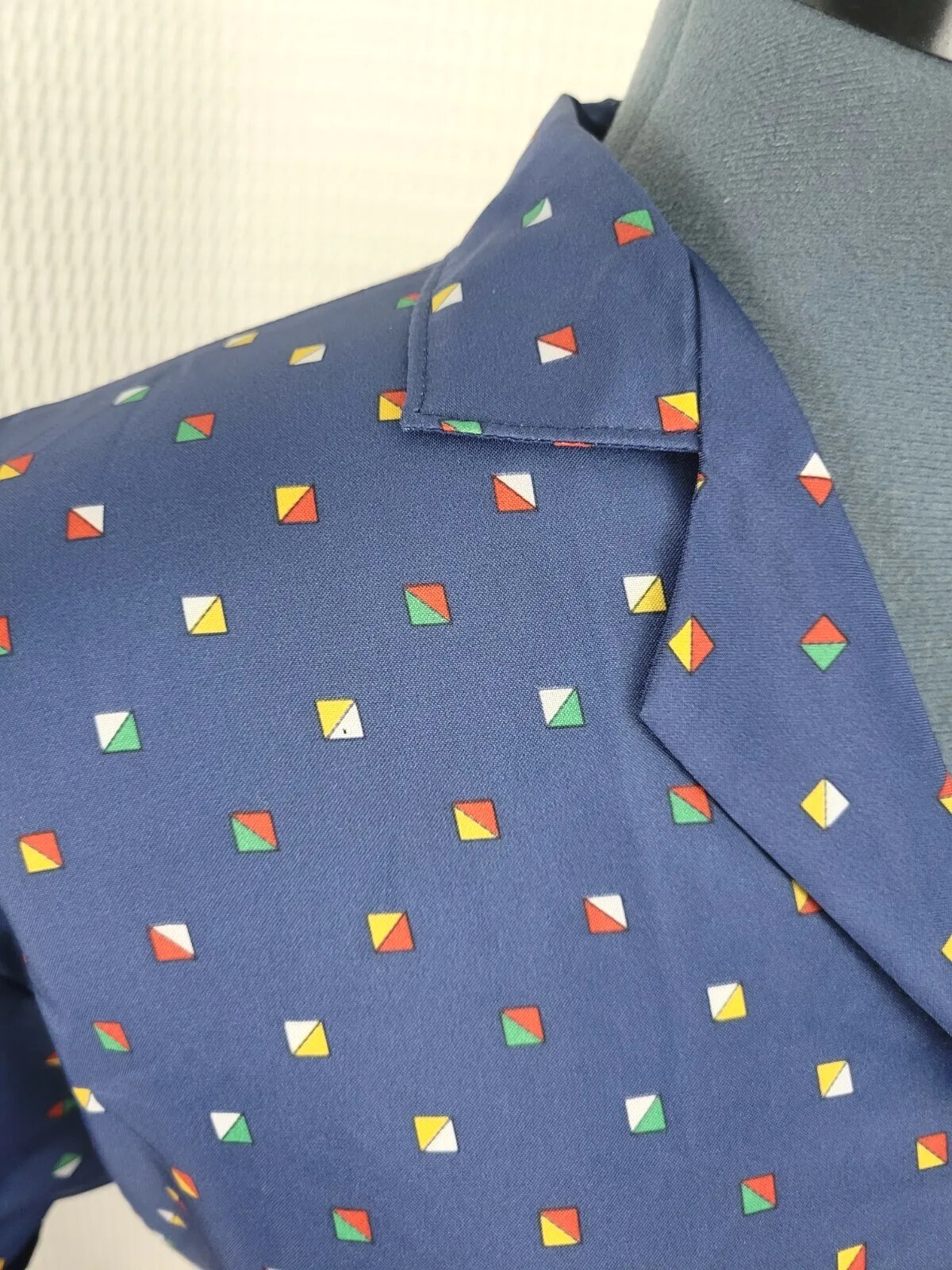 Vintage Lady Van Heusen Blue Short Sleeved Blouse w Multicolored Squares Size 10