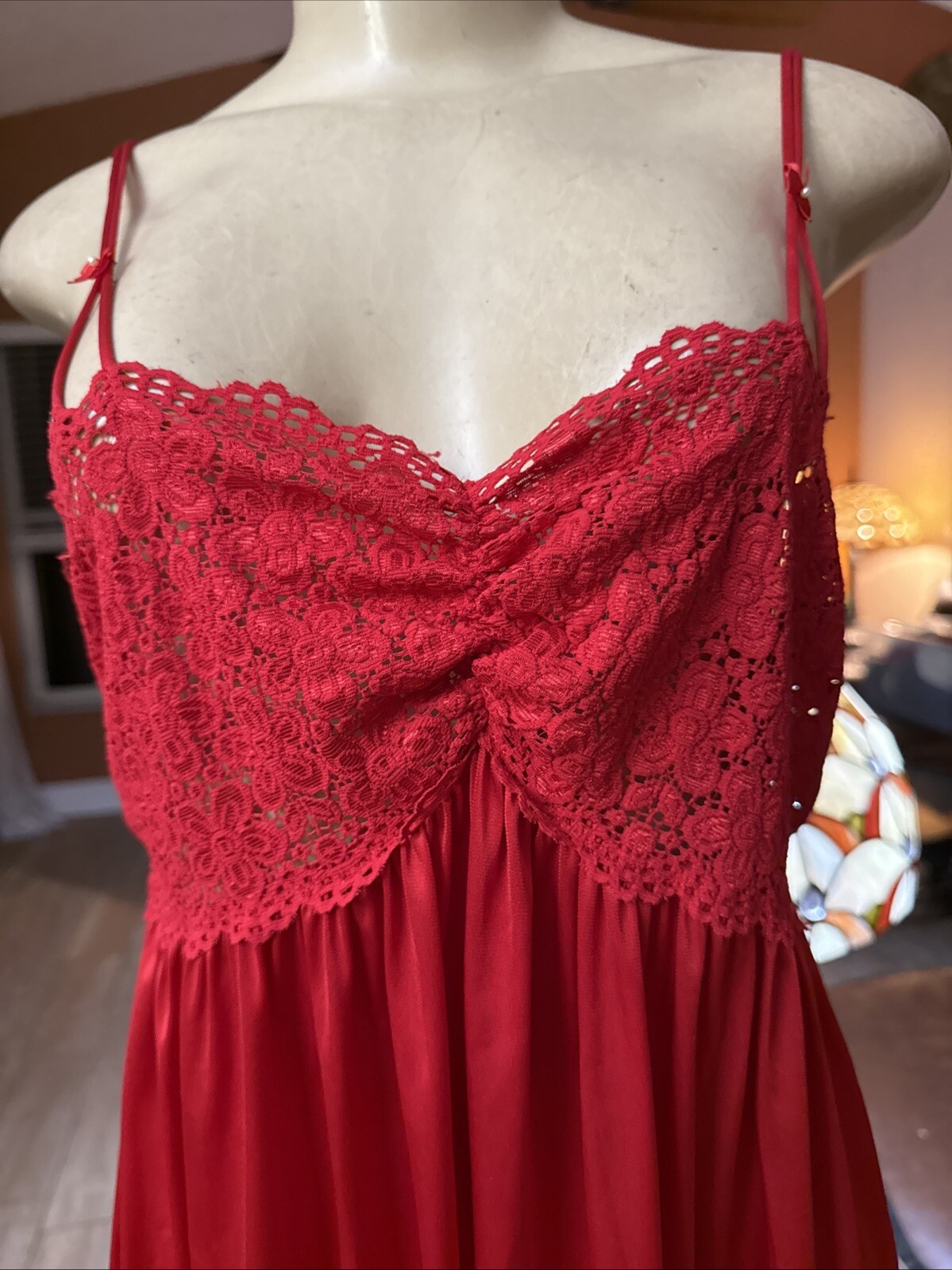 Vintage Vanity Fair Lace Bust/Back Nylon Long Red Nightgown Sz Sm xb72