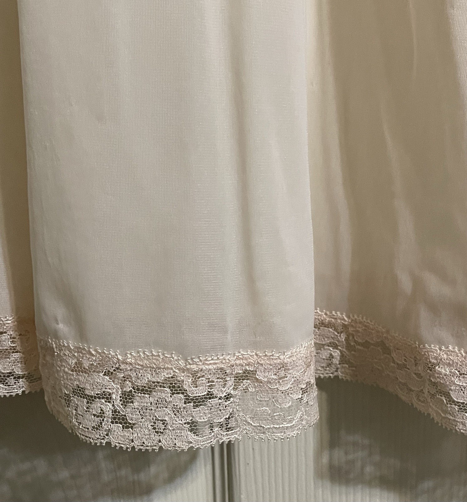 Vtg 1960s Artemis Nightgown Sz 40 Reg L DuPont Nylon Peach Heavy Lace Long