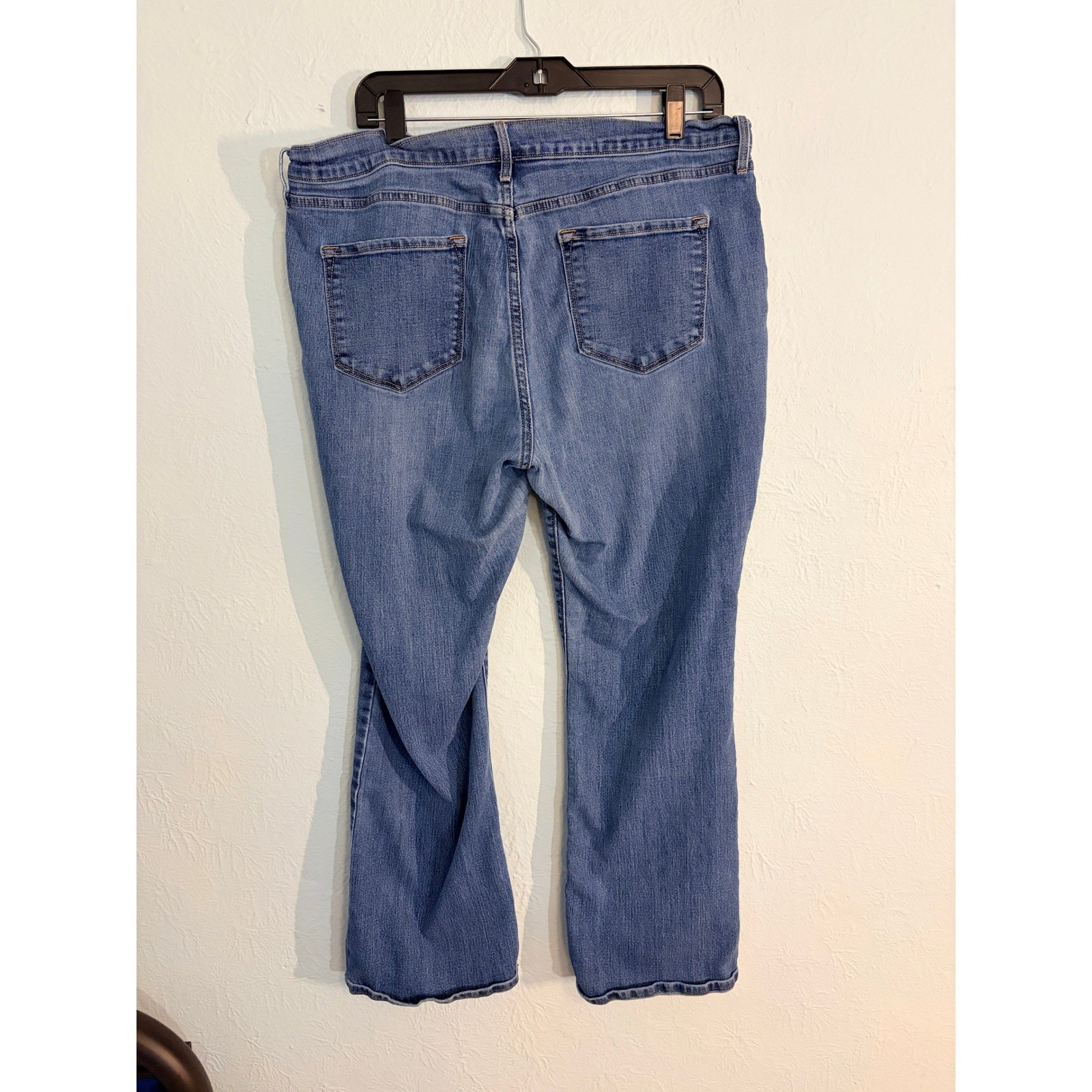 Old Navy Curvy Profile Cropped Kick Flare Jeans 16 Back to School Festival