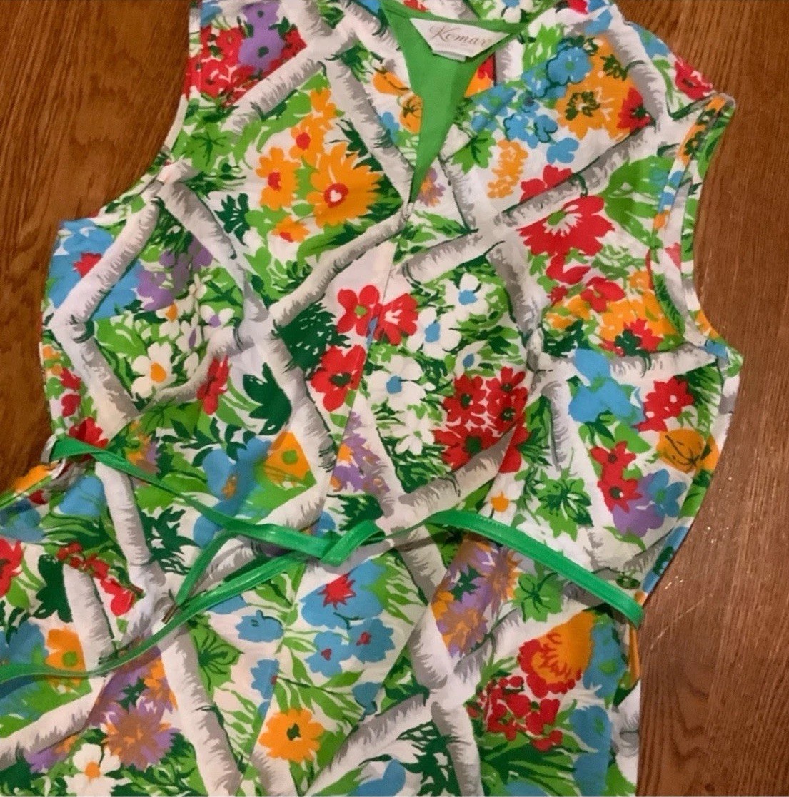 Vintage Komar Dress Floral Multi Color Large Pockets Size L Made in the USA NOS