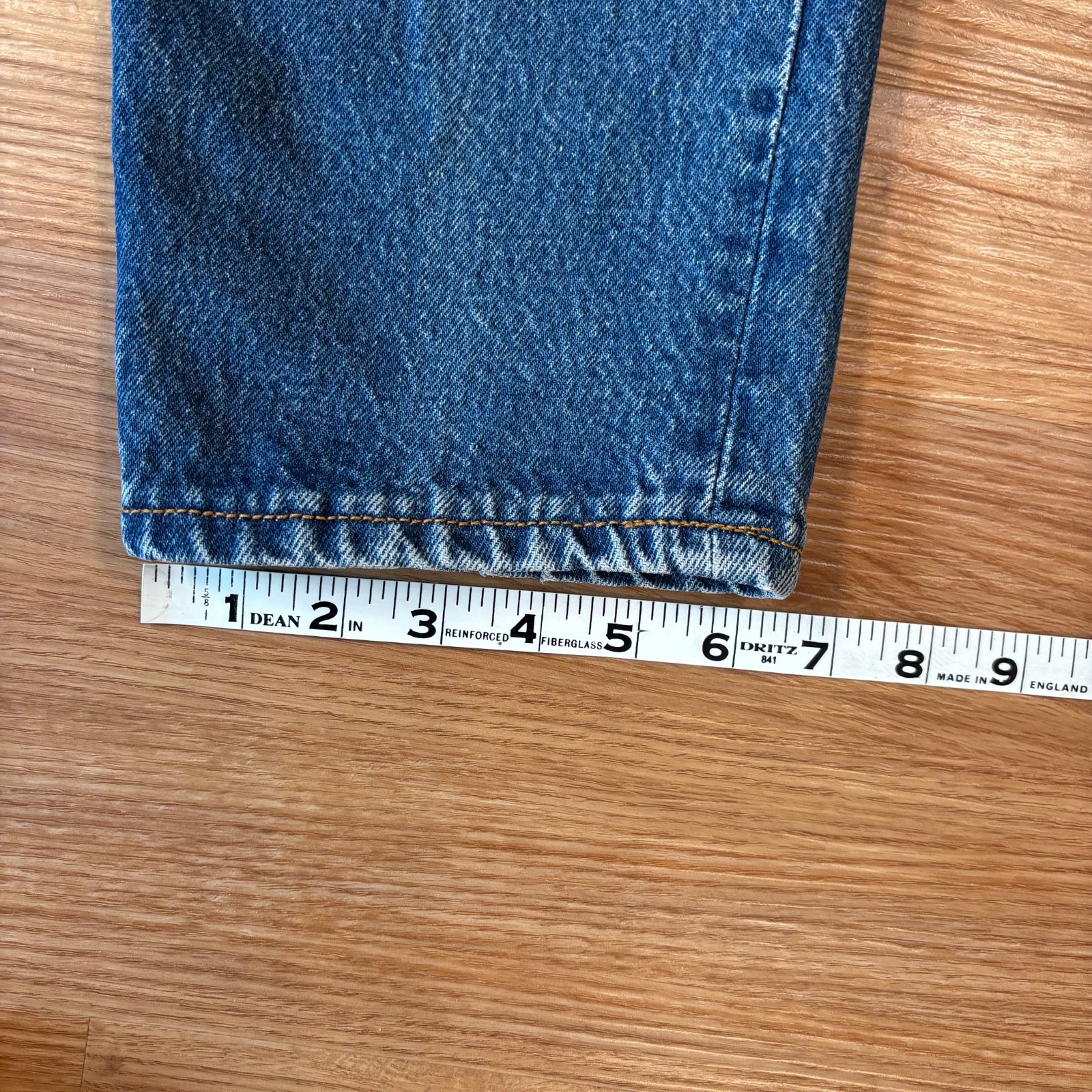 VTG Levi’s 501 Jeans 80s High Waisted Tapered Women’s 28×28 Med Wash Made in USA