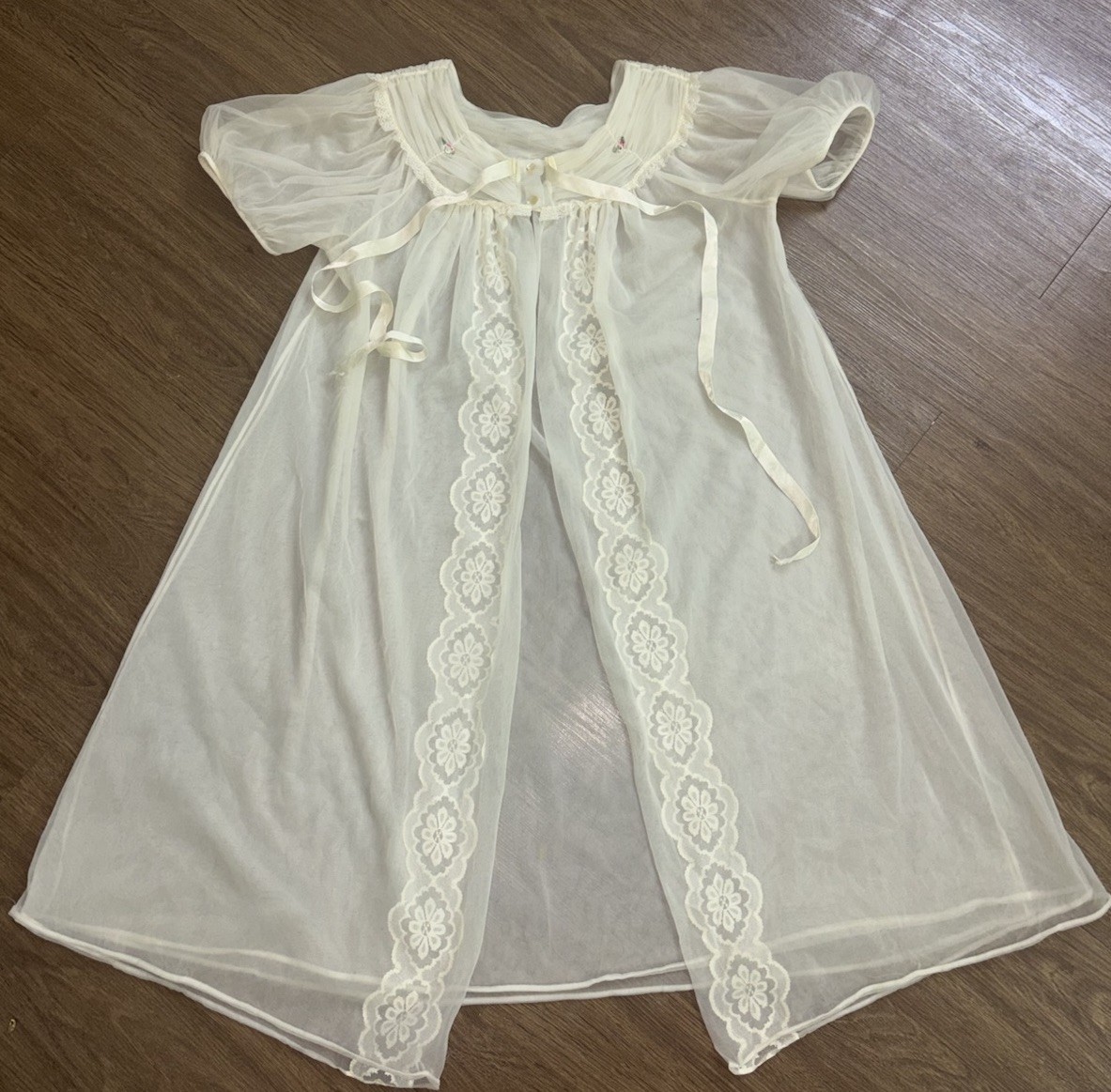 RARE VTG Evette Sheer Lace Bridal Peignoir Robe White 70s Boudoir Lingerie