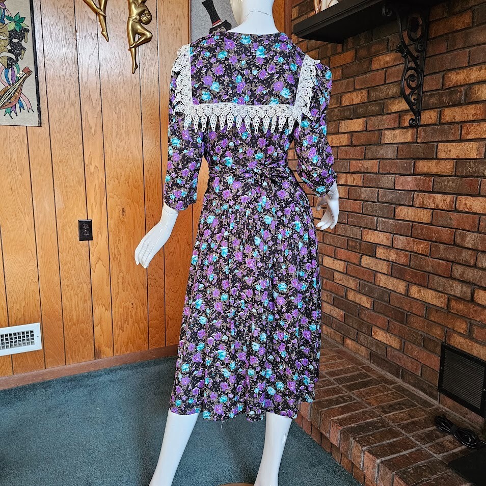 Vtg 80s Trad Wife Moody Floral Princess Waist Tieback Cottagecore Tea Dress M