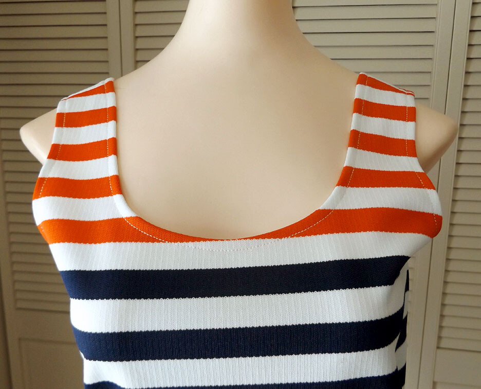 2 VINTAGE 60s 70s NM Graff CaliforniaWear S/M Easy Care Poly Tops Stripes