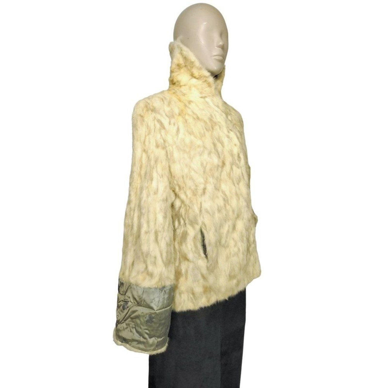 Antique 1920’s/30’s Sagarsky’s Beige Rabbit Fur Cuffed Wide Sleeve Mob Wife Coat