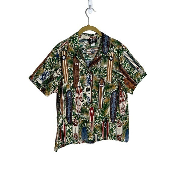 Shannon Marie Made in Hawaii Surfboard Print Button Down Medium