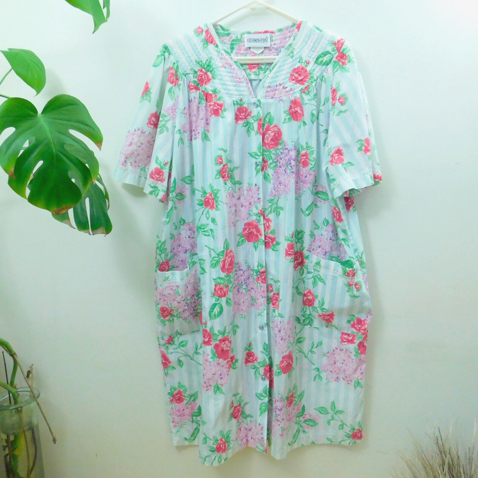 Vintage Floral Housecoat Nightgown Pearl Snap Buttons & Pockets Mumu Robe 1X