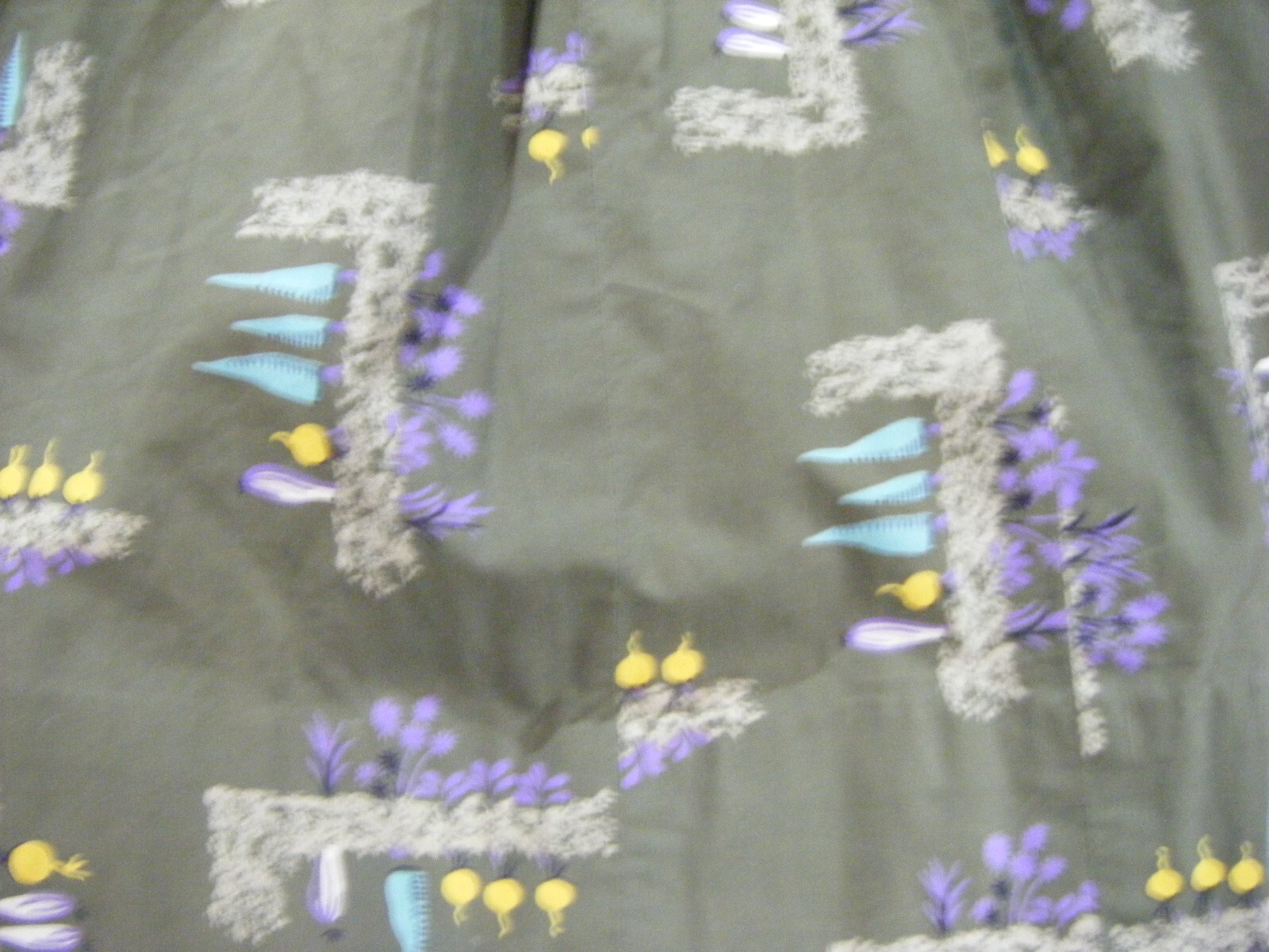 Vtg 50-60s Rare Olive Green Floral Novelty Printed Circle Skirt-Waist 25.5″