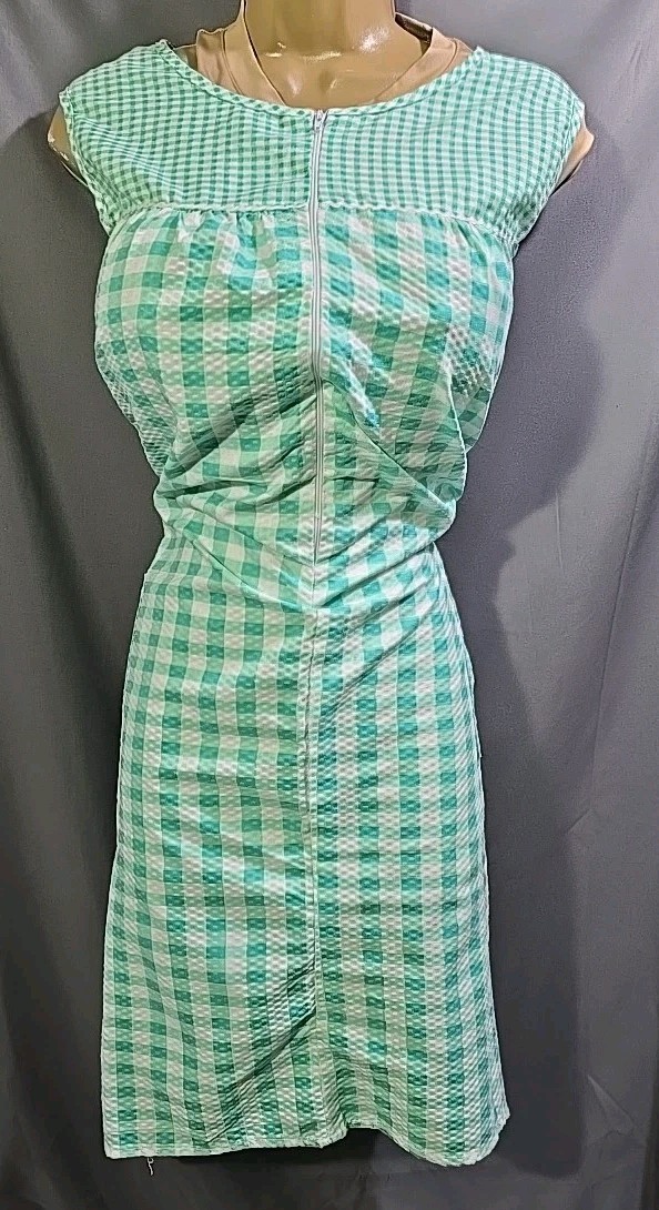 Sexy Retro Housecoat Housedress 1/2 Zip With Pockets Green Gingham 2X