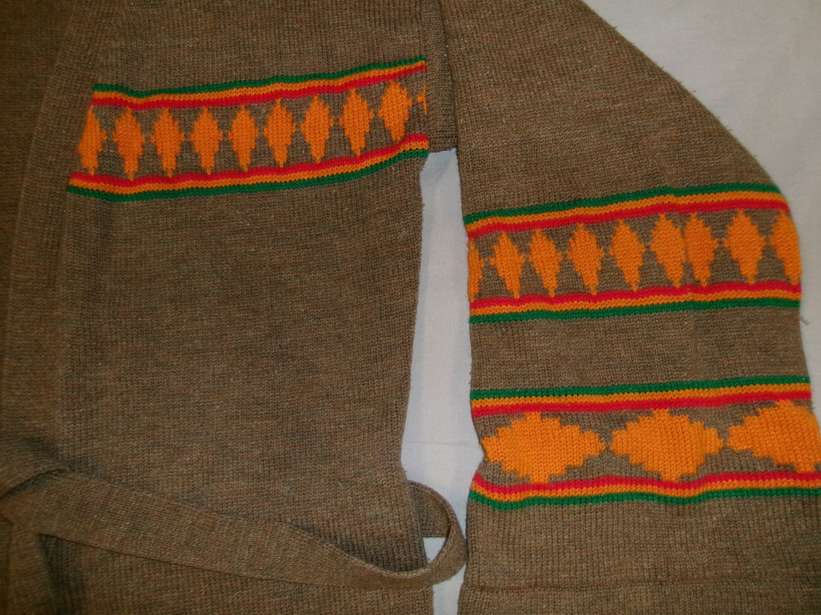 VTG 60s 70s W’S BOHO HIPPIE SWEATER ACRYLIC EARTH TONES W/BELT S/M