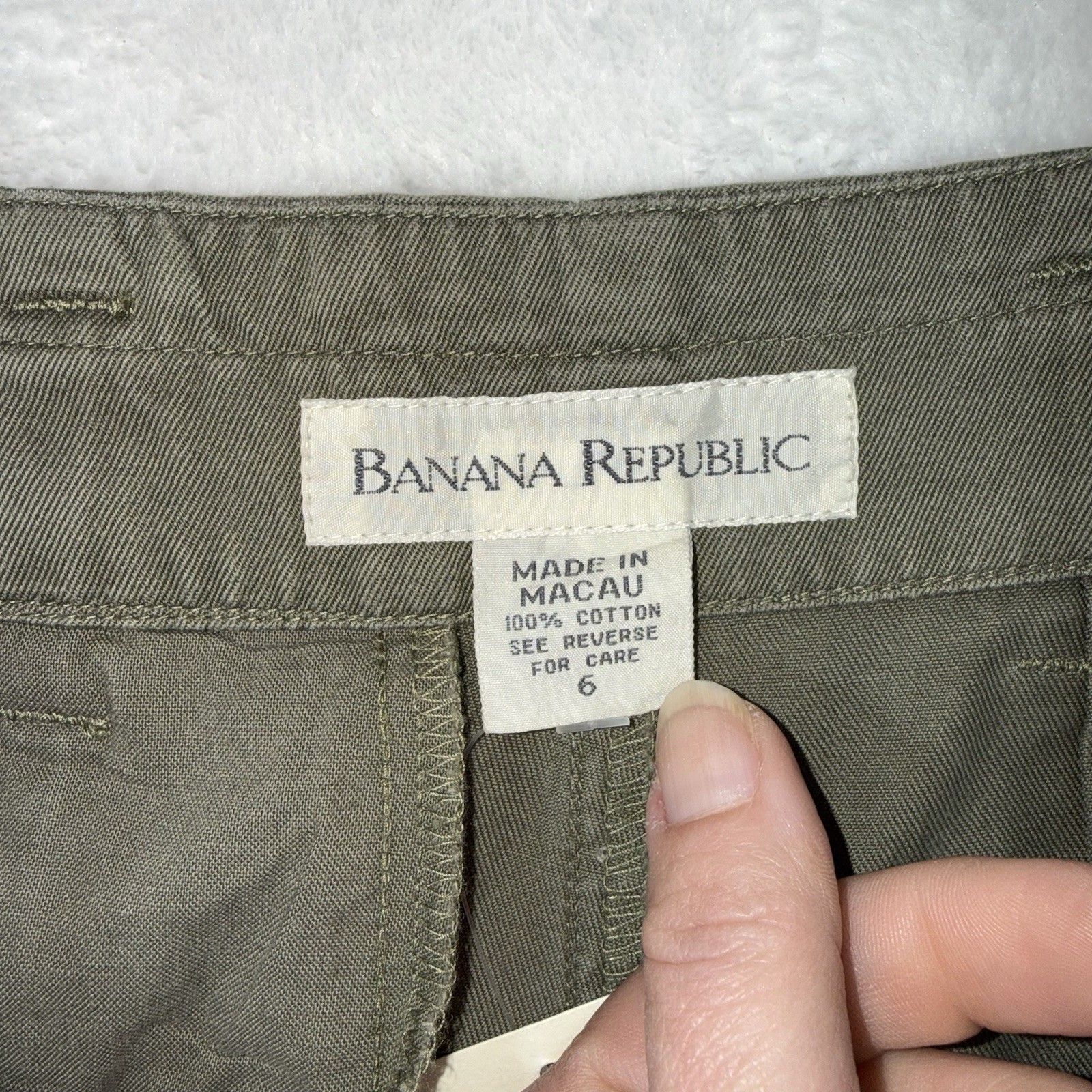 VTG Banana Republic Pleated High Waist Safari Style Cotton Shorts Womans 6 NOS