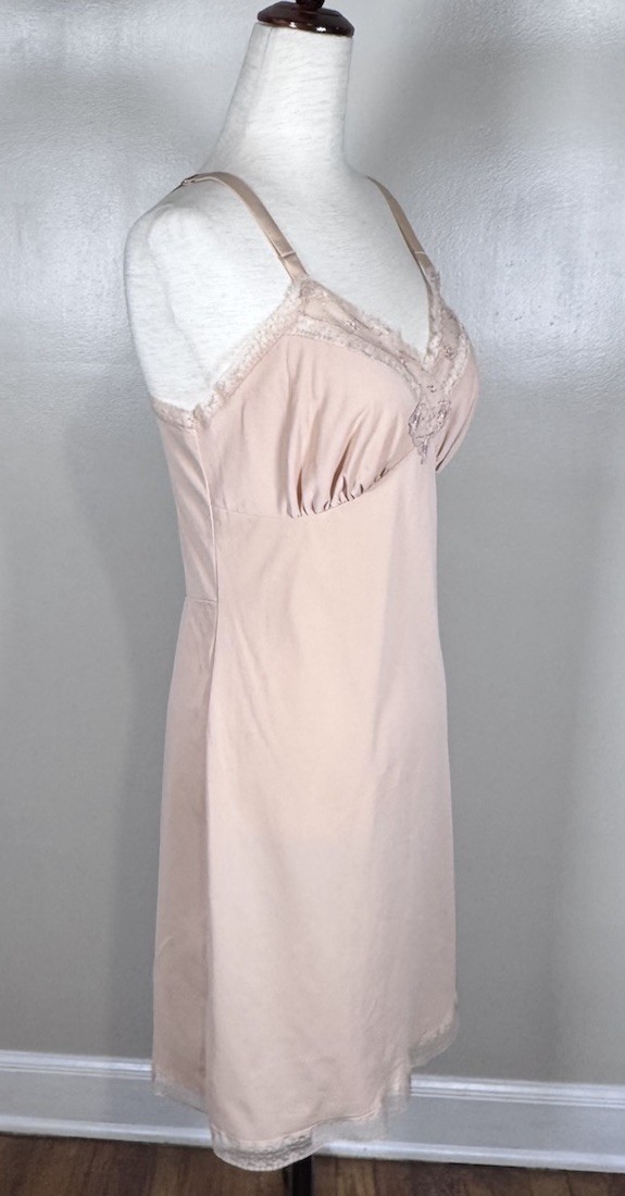 60s Lorraine Nude Nylon Lace Trim Full Slip Dress Coquette Minimal Lingerie Sz S