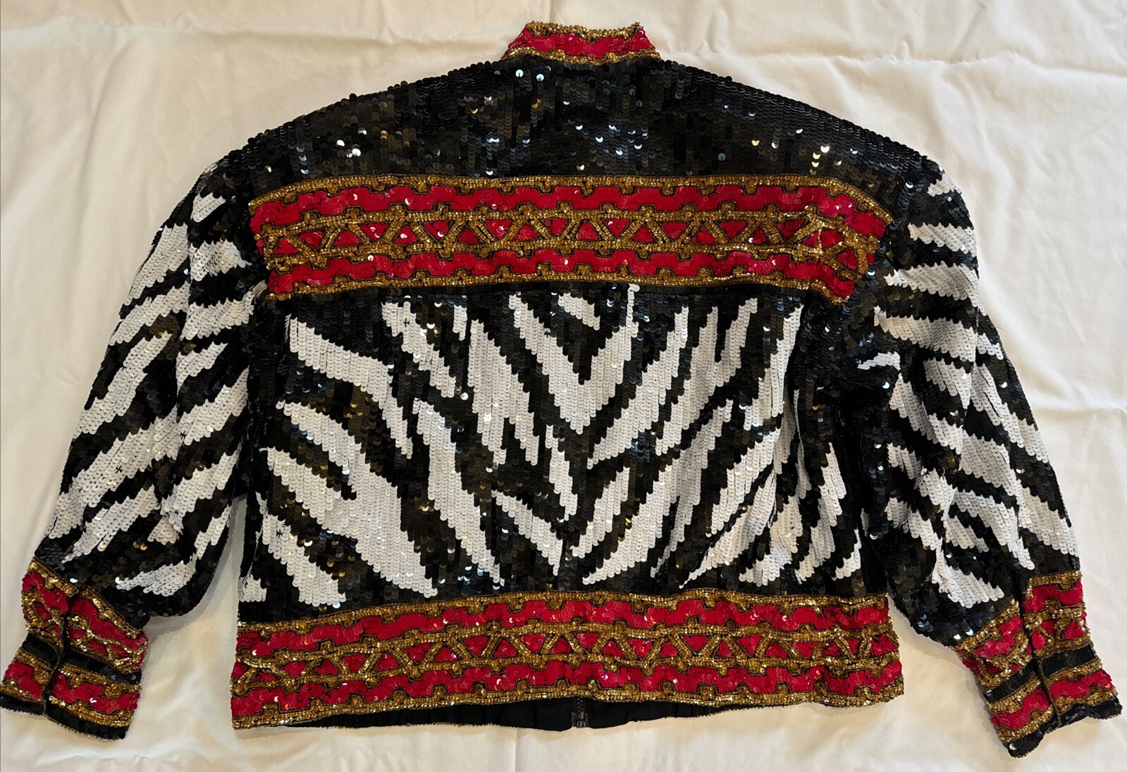 Modi Vintage 80’s Sequin Jacket Size XL(12-14). Very Good Condition