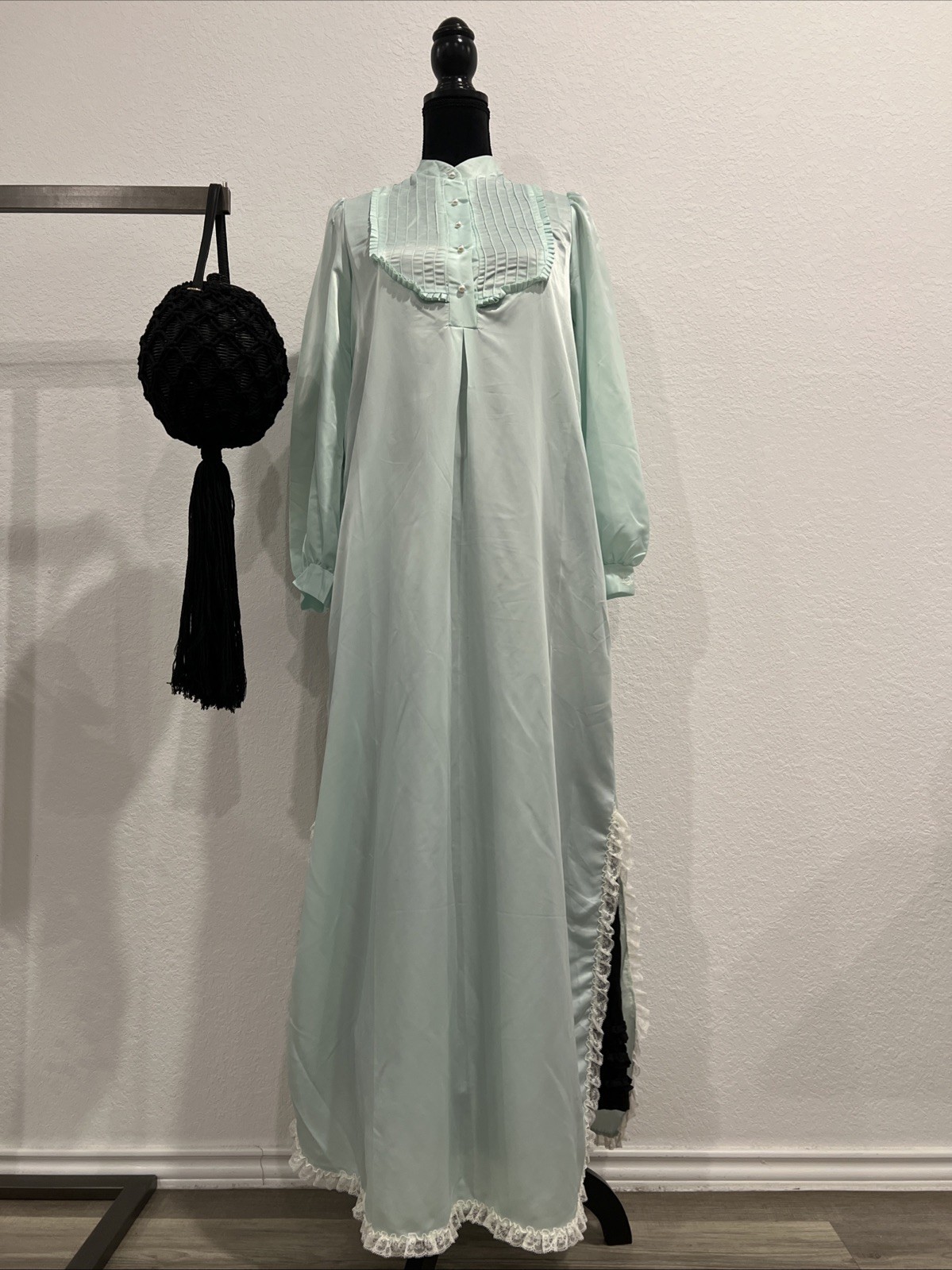 Christian Dior Mint Long Nightgown Sz 11/12 (item 25.2)