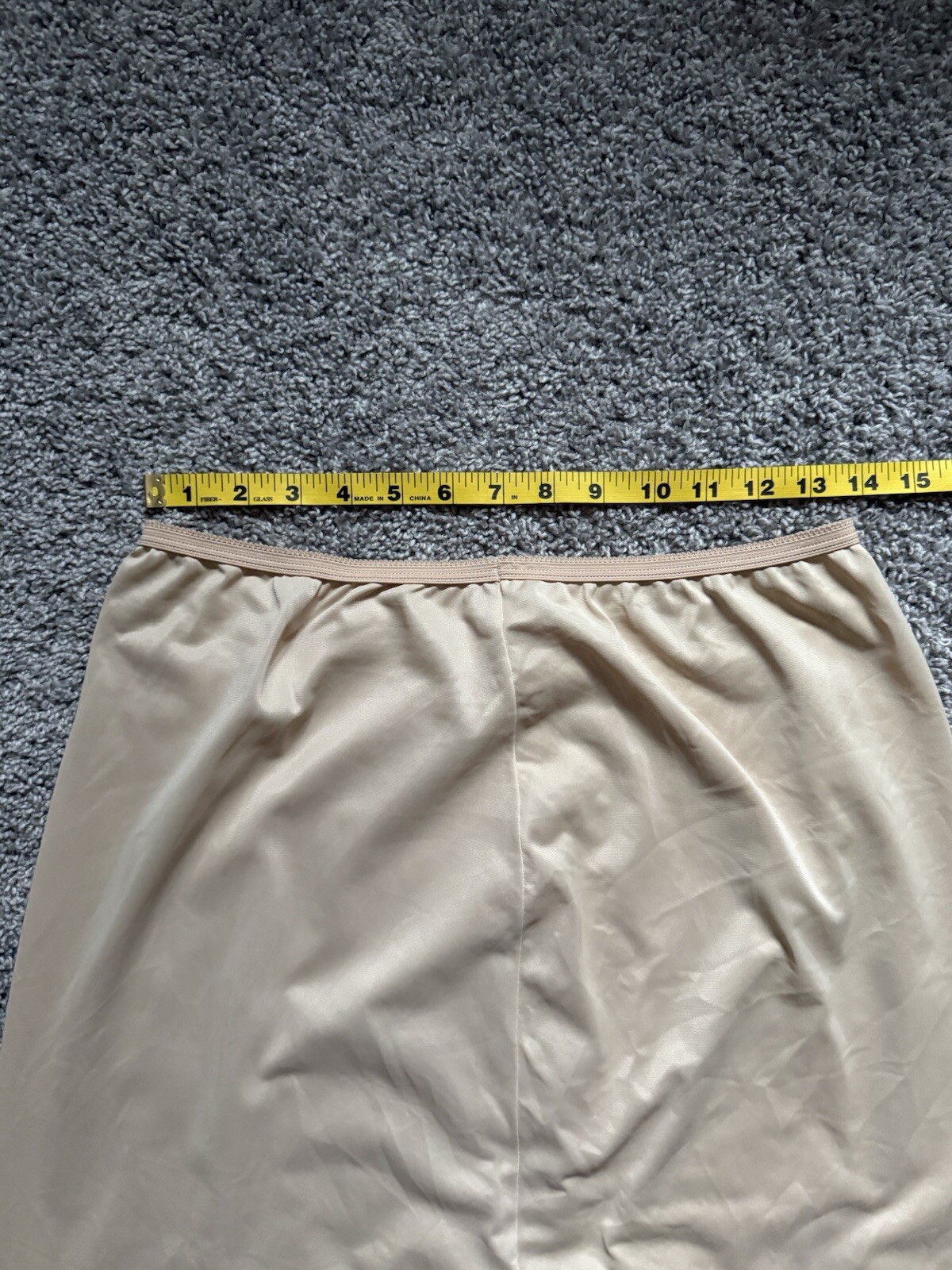 Vintage Gossard Artemis Skirt Slip Size Large Beige Made In USA Lingerie