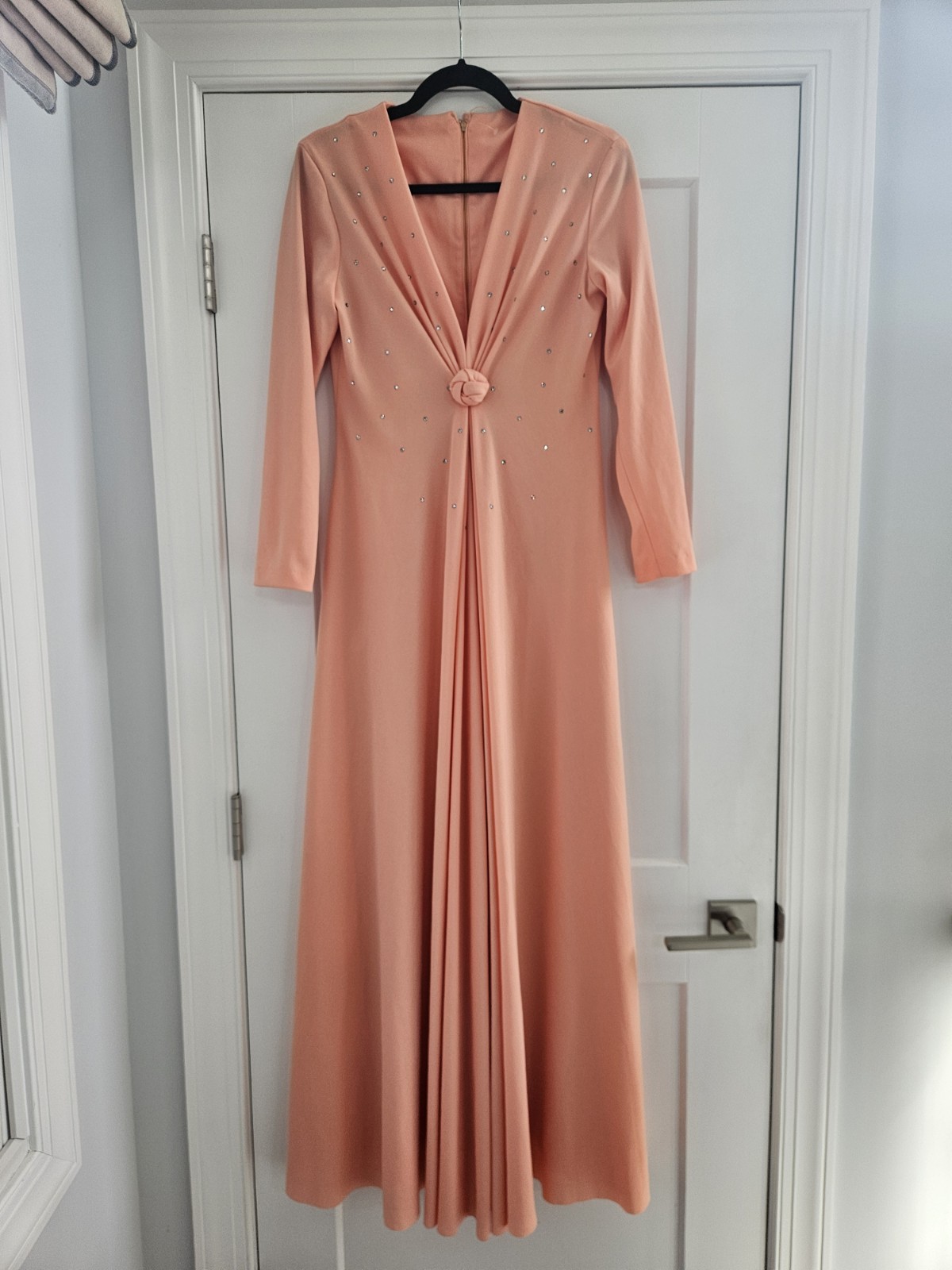 VTG 70s Peach Long Sleeve Rhinestone Gown with Knot Detailing Size M/L