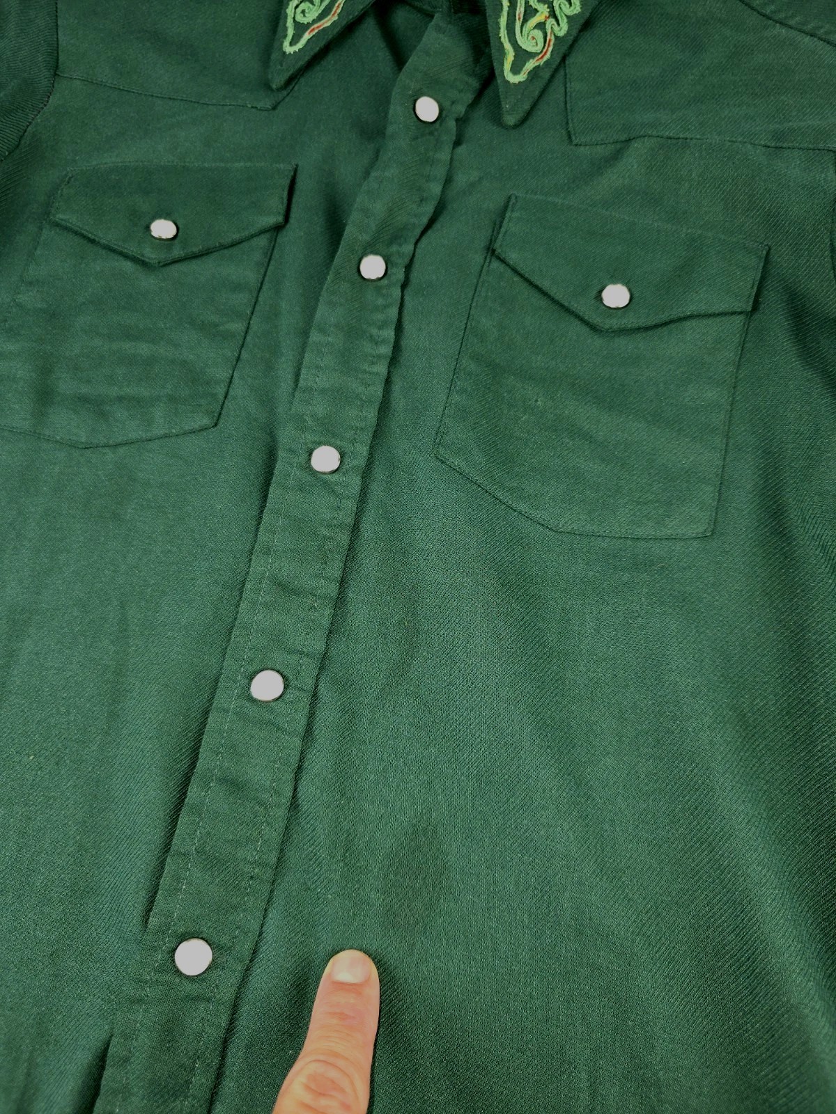 Vintage 60’s Triple LLL Brand Women’s Embroidered Pearl Snap Western Shirt M