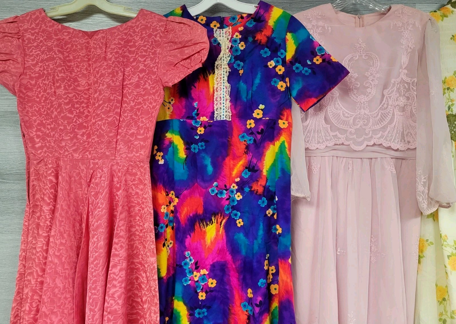WOMENS LOT OF 22 VINTAGE DRESSES 60s 70s 80s BOHO HIPPIE LACE FLORAL MAXI MIDI