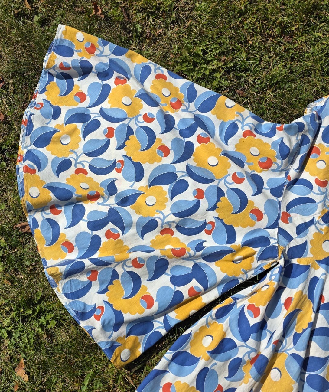 ART DECO 1930’S FLORAL PRINT BEACH PAJAMAS W THE BIGGEST BELL LEG PANTS EVER