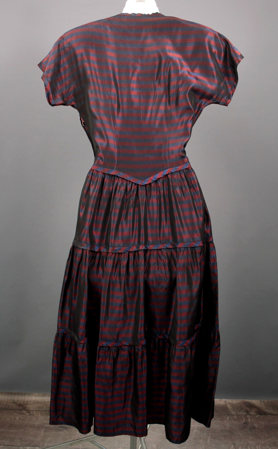 VTG Women’s 40s 50s Maroon & Navy Striped Taffeta Cocktail / Formal Dress XXS/XS
