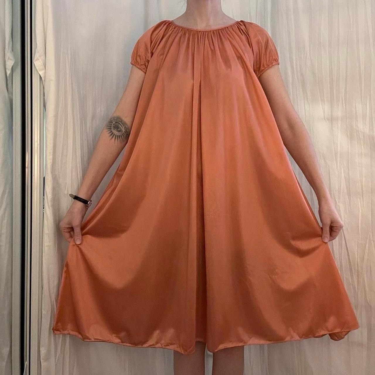 Peachy Orange Lounge Dress/Night Gown Vintage 70s NWT One Size Retro Coquette
