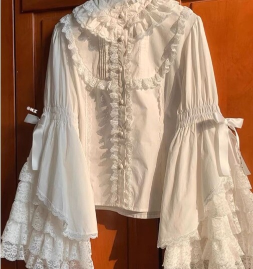 Vintage White Lace Temperament Top Shirt Button Flared Sleeve Shirt