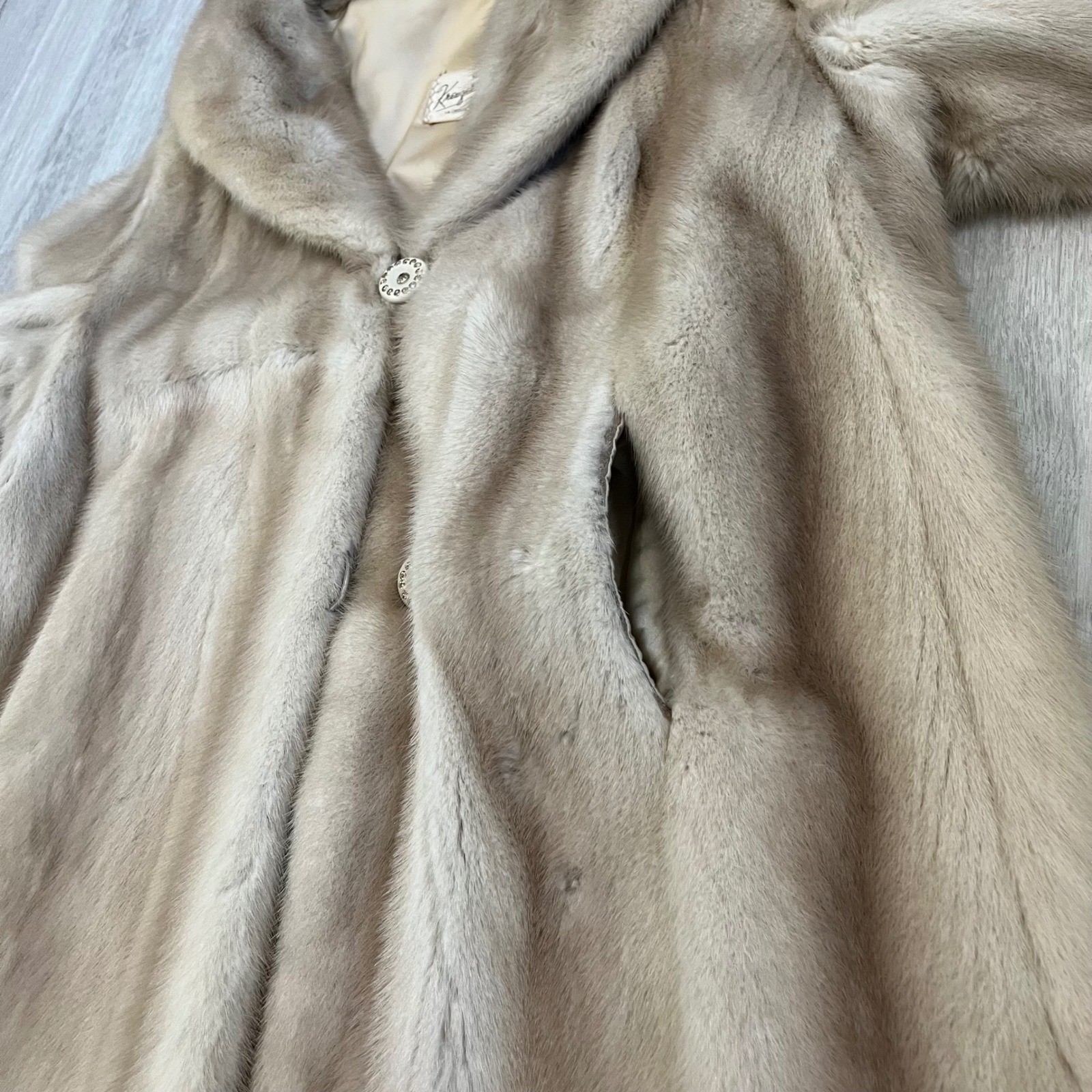 VTG EMBA Hope Natural Pale Blue Beige Mink Fur Coat Royal Quality Kreuzer Fur