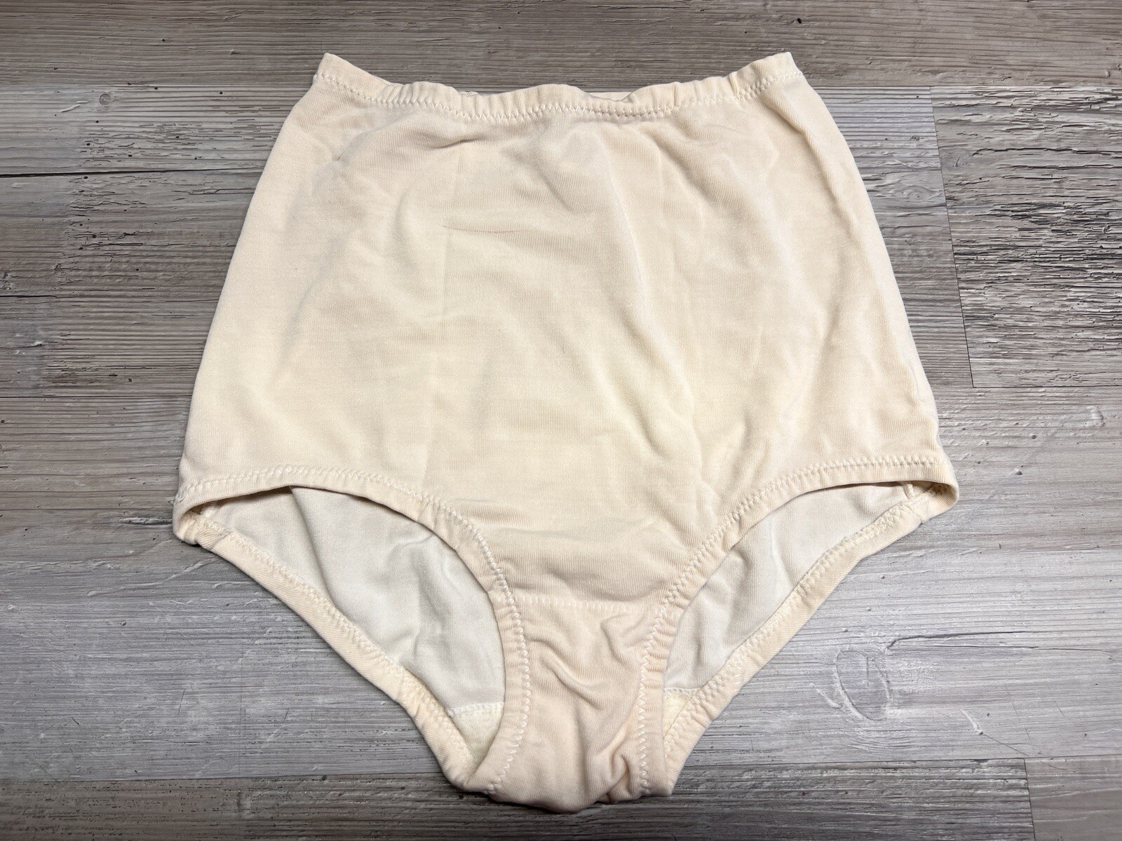 Vintage Exquisite Form High Waist Granny Panties Brief Nylon Ivory Sz 4-5 SM #6