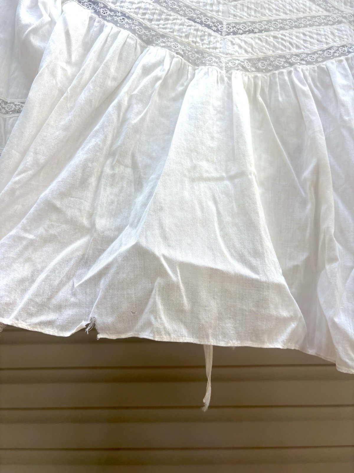 Antique Edwardian Wedding/Lawn/Tea Dress Ivory Cotton Lace Embroidery Small 2pc