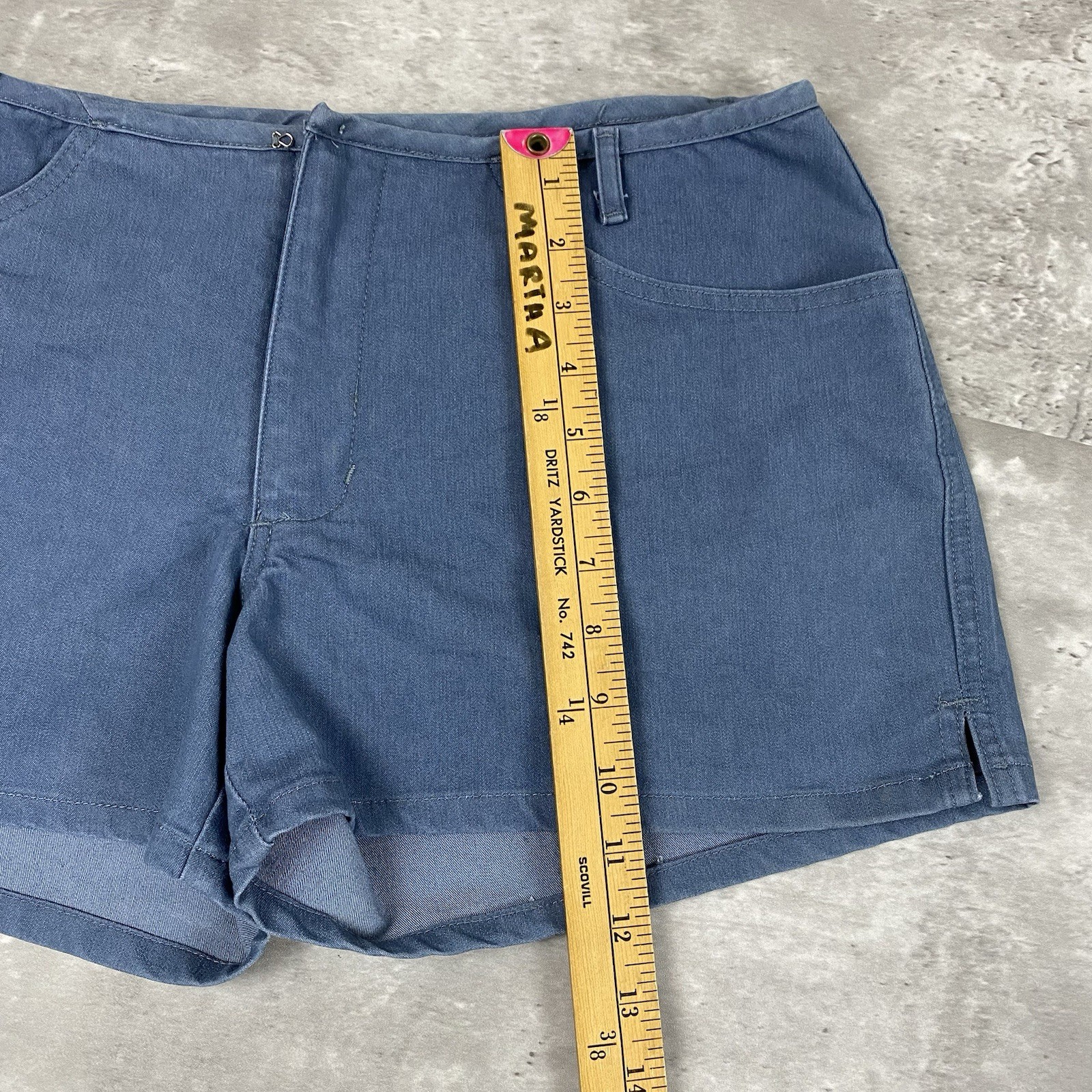 vintage BILLABONG low rise shorts womens junior teen surf skate 90s y2k 2000s