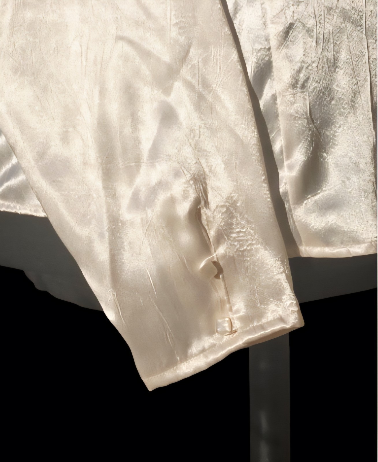 1980s SK & COMPANY Elegant Ivory Satiny Polyester Long Sleeve Blouse Size 16