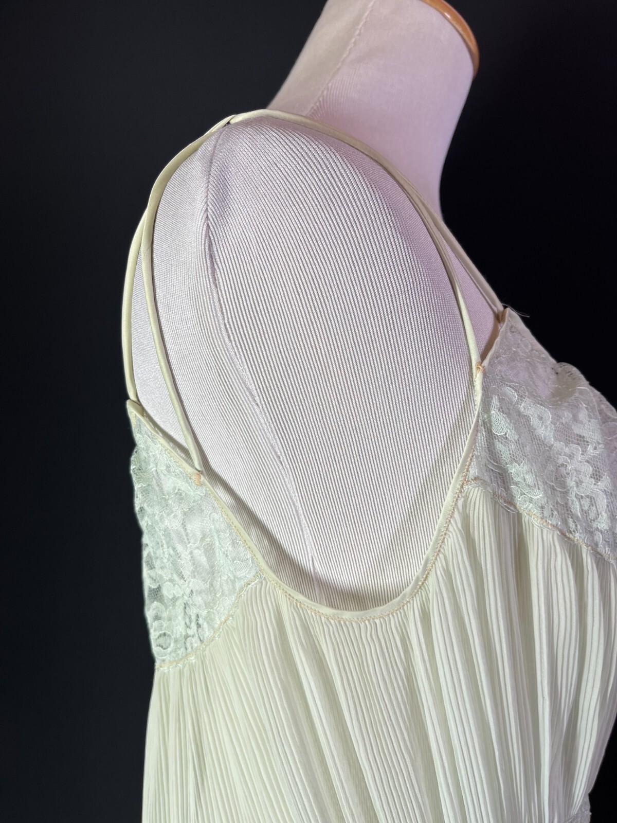 Vintage 1950s Barbizon Size 12 Miss Pale Green Nightgown Lace Sheer Sash