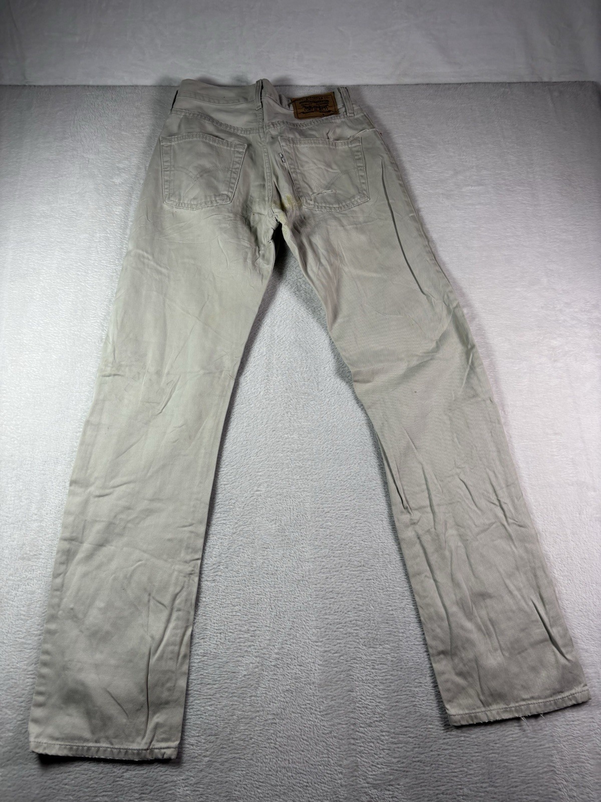 Vintage 90s Levis 551 Men’s Off White Relaxed Fit Tapered Leg Denim Jeans 29×34