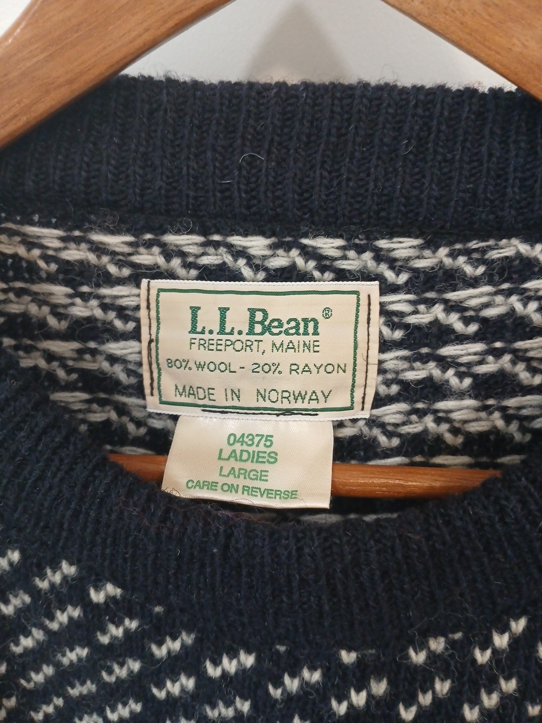Vintage LL Bean Sweater Ladies Large Birdseye 80% Wool 20% Rayon Crewneck Norway