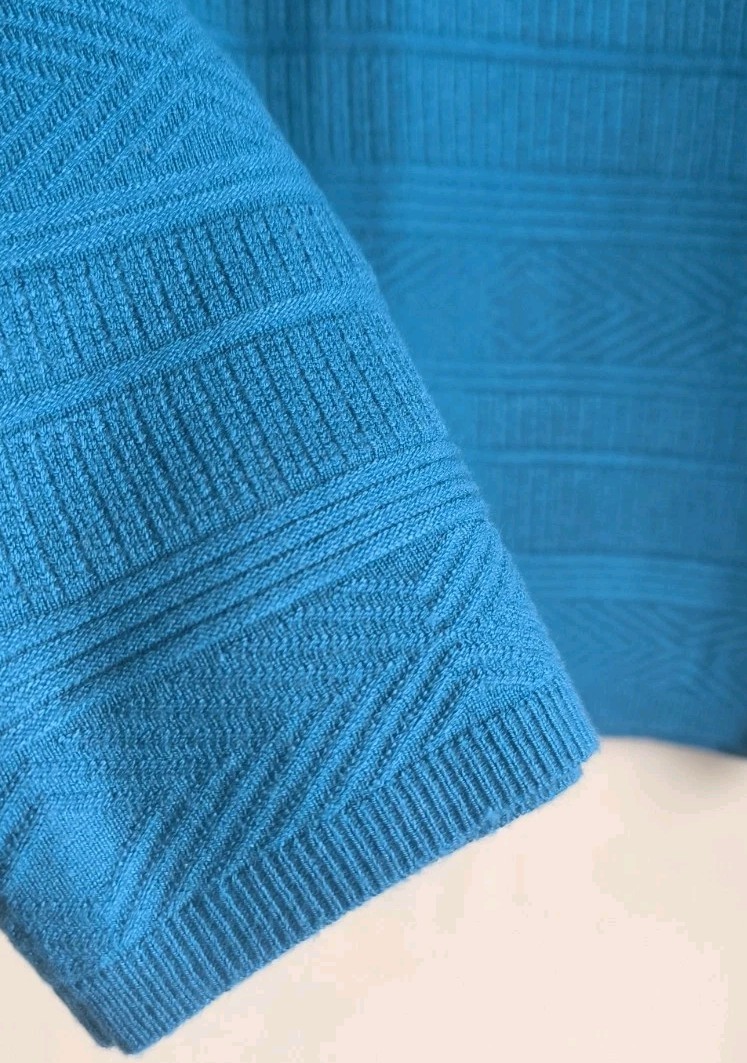 Vintage petrol color knitted pencil skirt