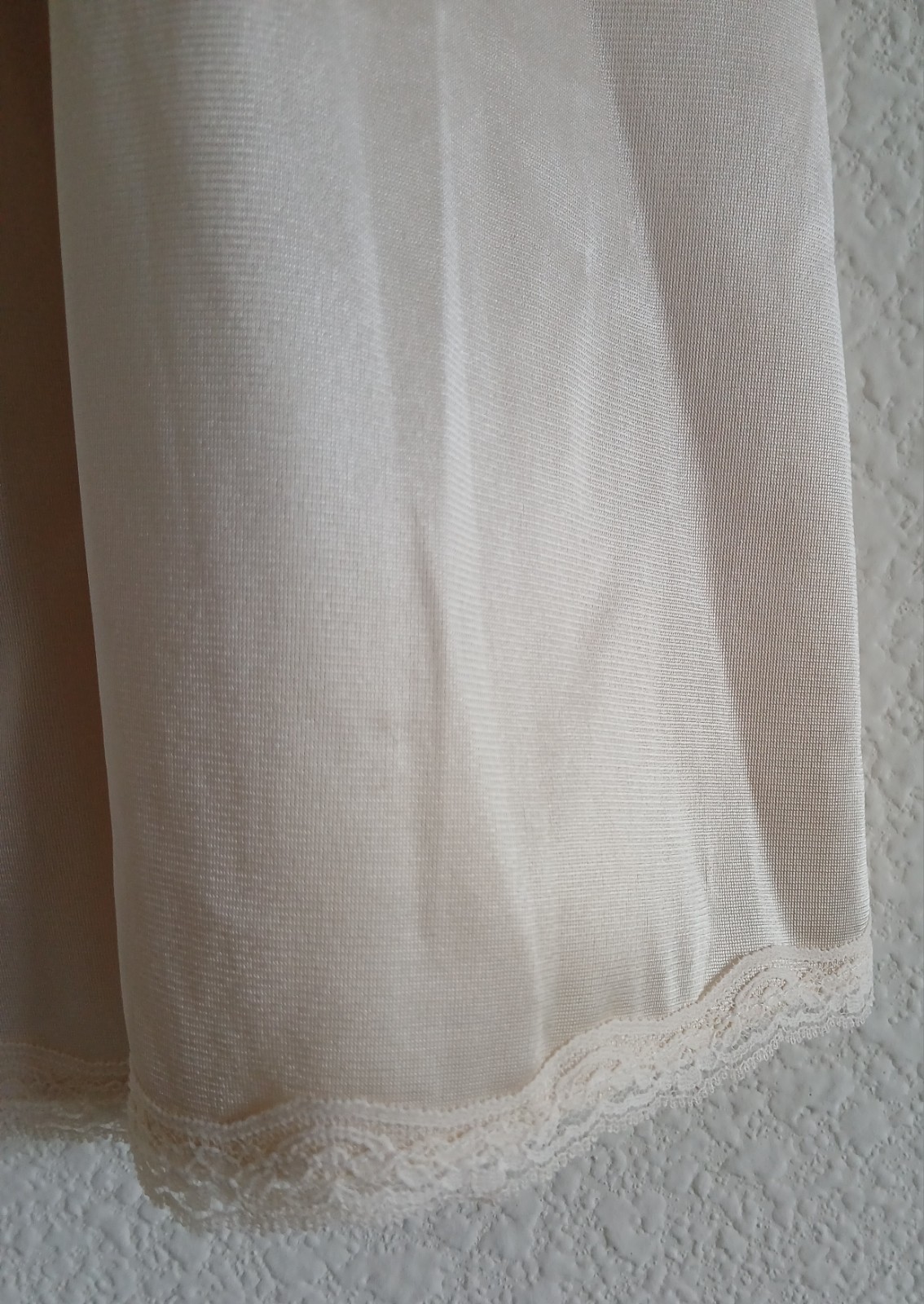 Cabernet Half Slip #5615 Large Beige Lace Trim 26″ Elastic Waist Vintage New