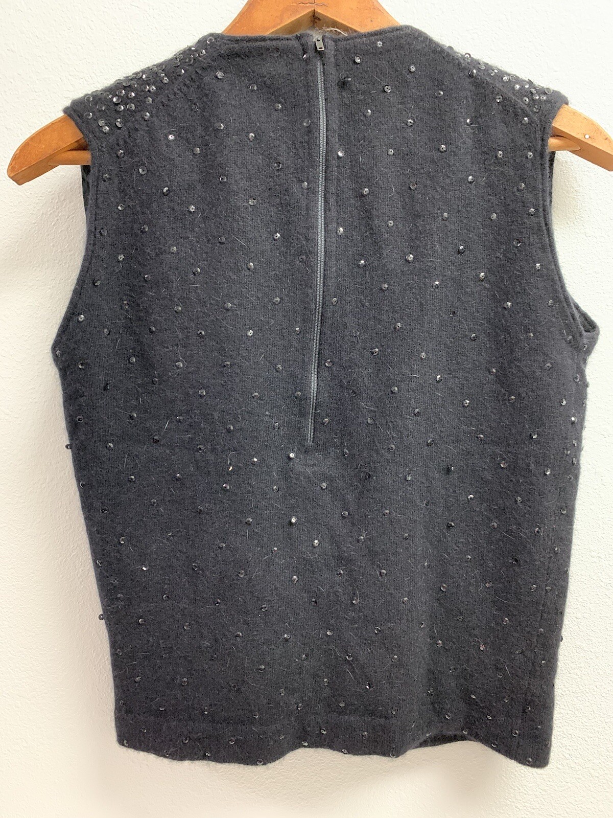 VINTAGE WHITE HOUSE INT LTD WOMENS SWEATER TANK SEQUIN BEADED BLACK LAMBSWOOL