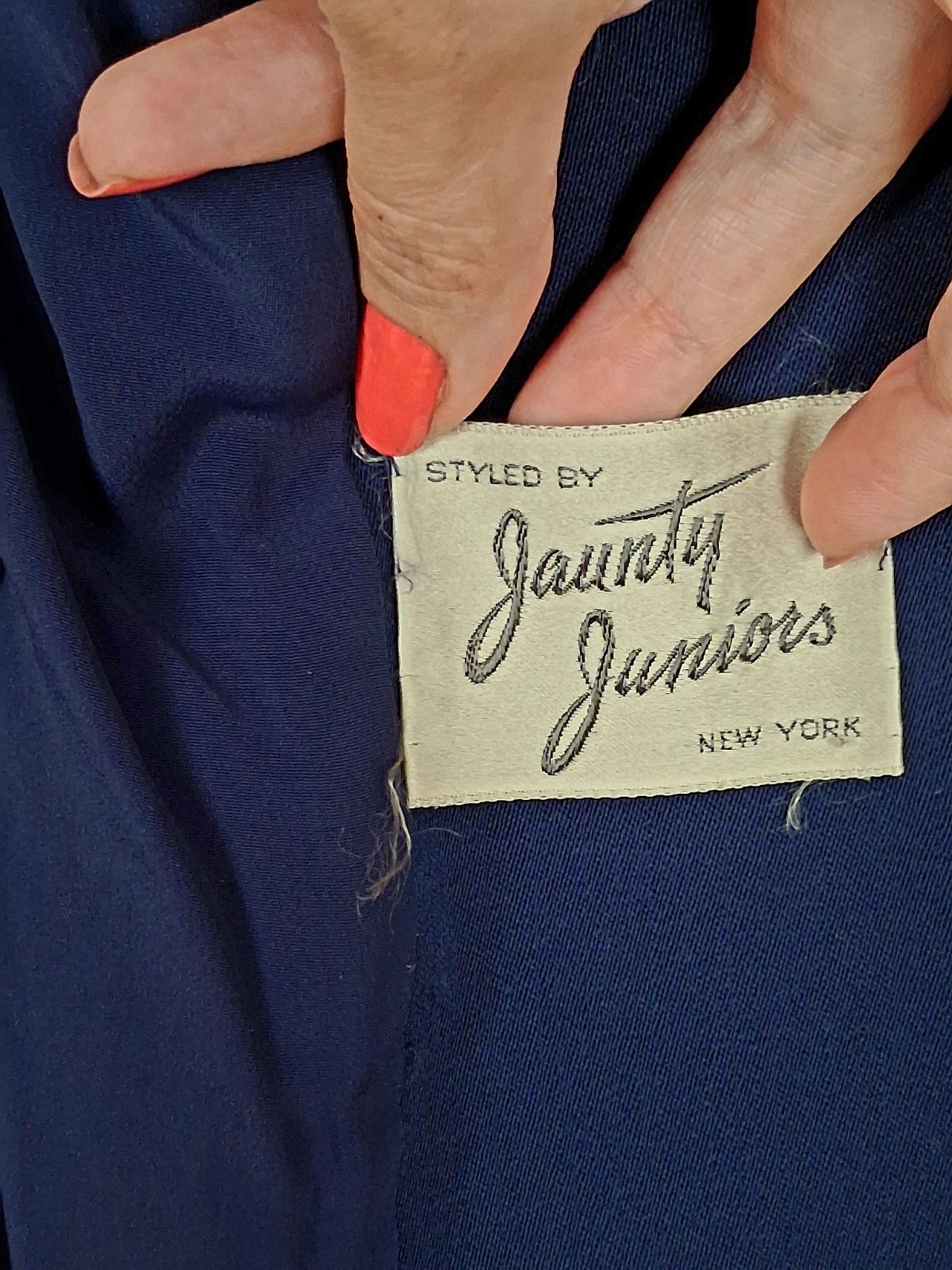 Vintage 40s–50s Navy Blue Wool Jacket – Women’s S/M Petite Excellent Condition