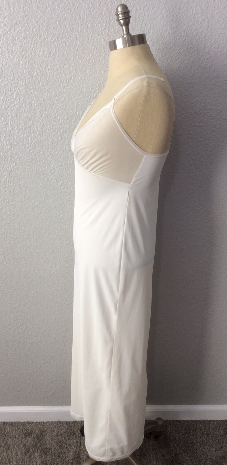 Vtg Levoys Ivory Off White Nylon Bridal Nightgown Negligee Slip Sheer Bust XS S?