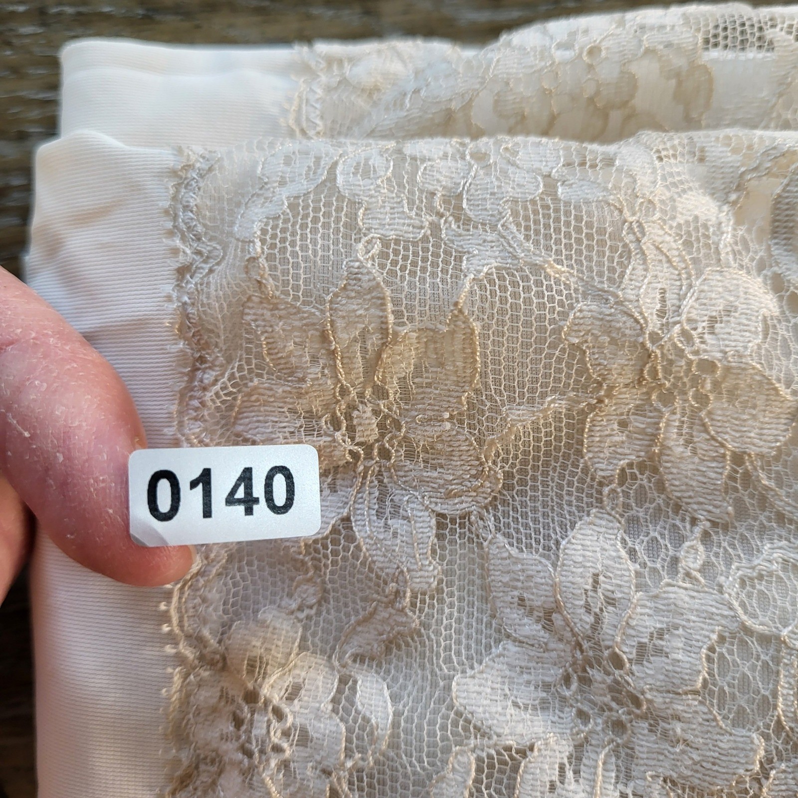 Vintage Ivory Lace Trim Half Slip Skirt Floral undergarment Lingerie 80’s