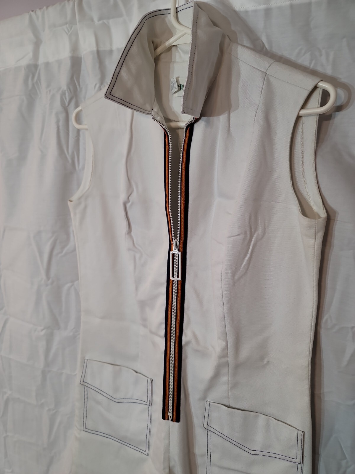 Vintage White 1960s zip Jumper Skort Majestic size small (waist 34″)