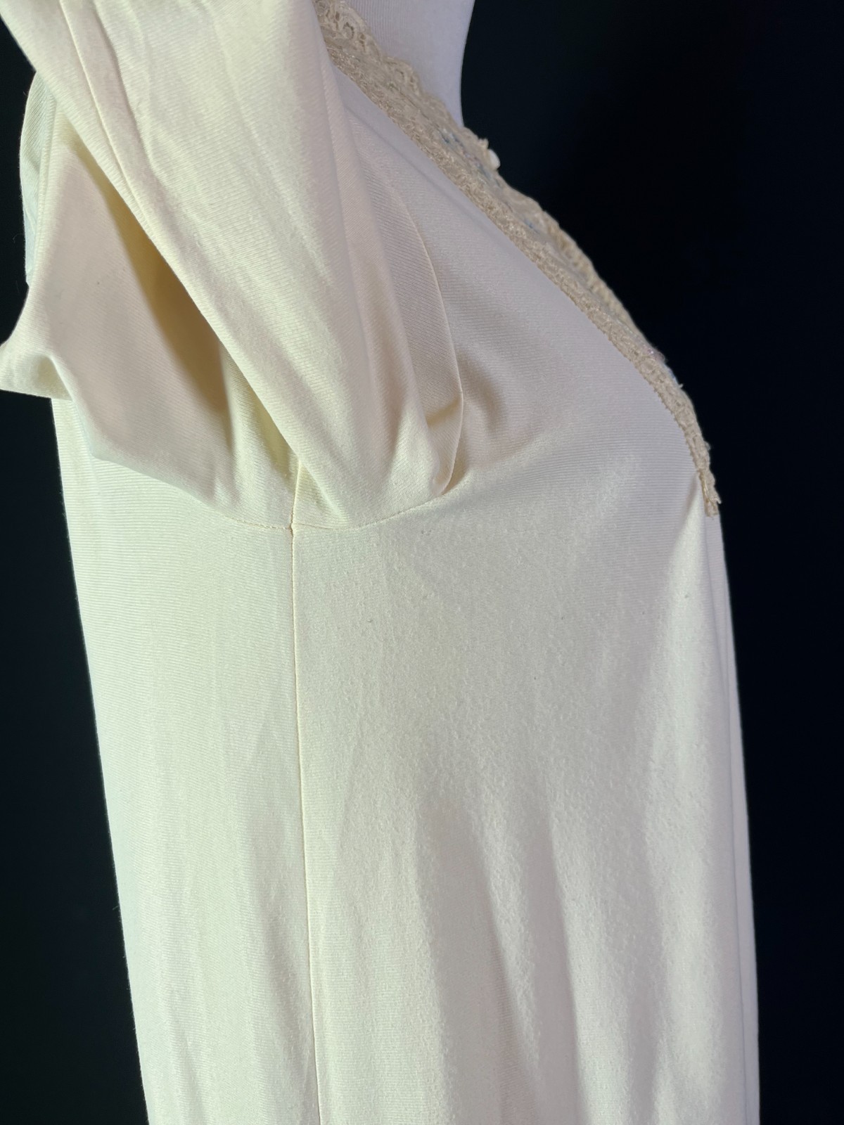 Vintage 70s Sears Size 32/34 Nightgown 3/4 Sleeves Lace Floral Neckline