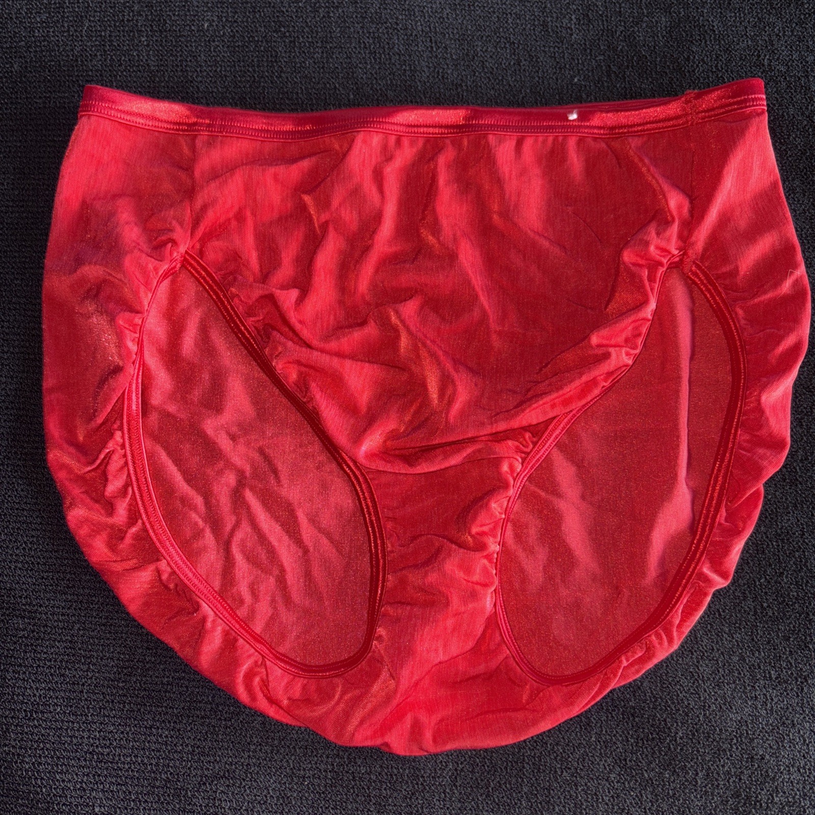 Vanity Fair Y2K 13-108 Red High Waist Nylon 7 L Vtg Bikini Underwear Panties