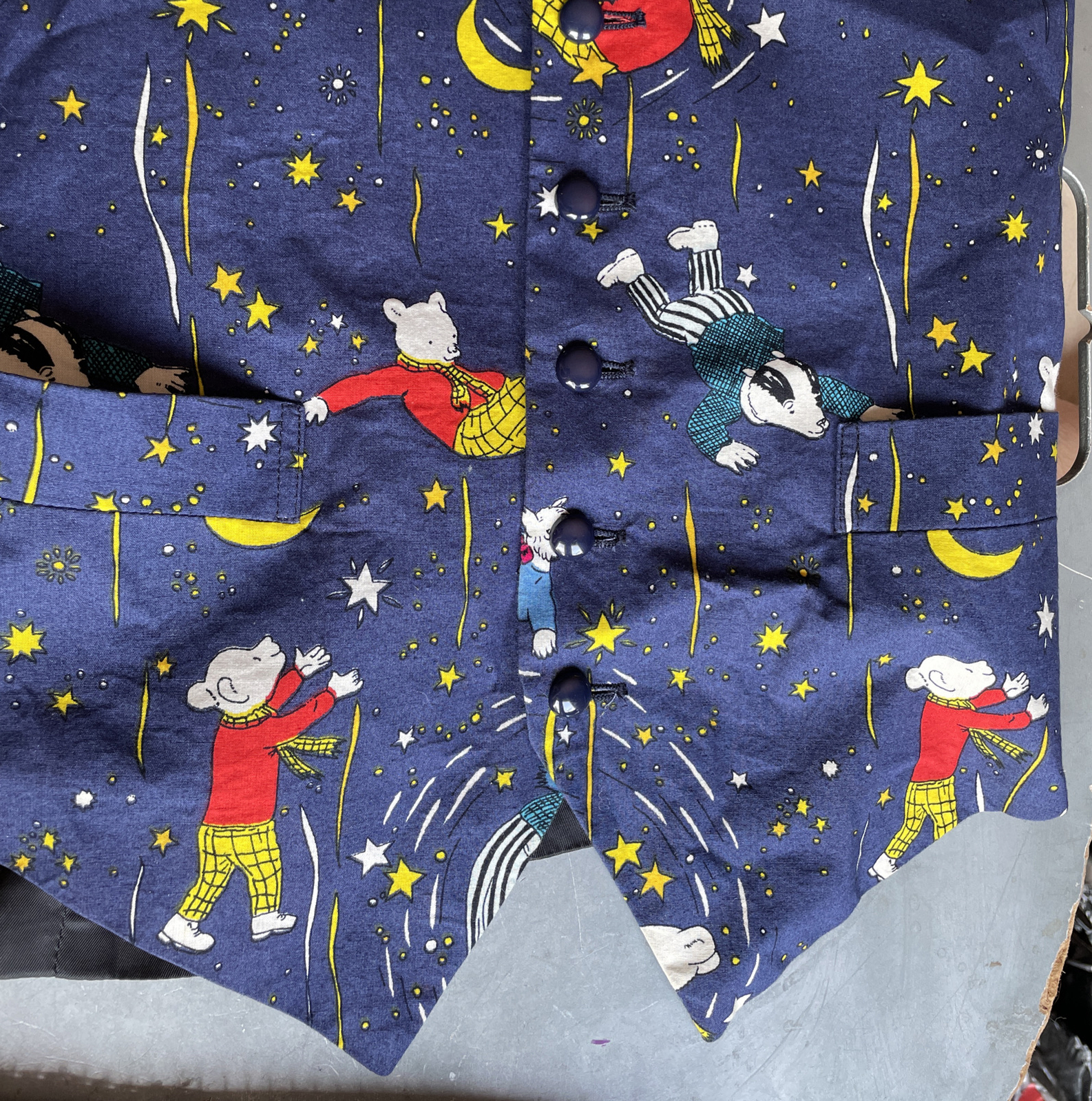 Harrods Knightsbridge Frederick Theak Vintage Vest Size Small S RUPERT THE BEAR